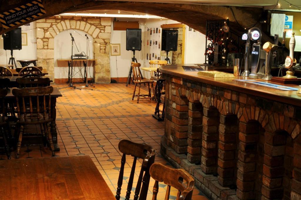 The Swan Hotel - Bradford-On-Avon Bagian luar foto
