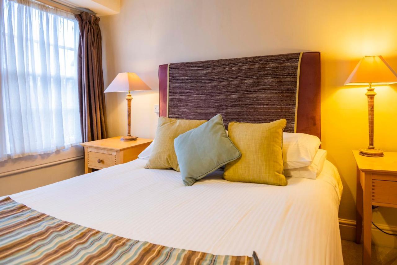 The Swan Hotel - Bradford-On-Avon Bagian luar foto